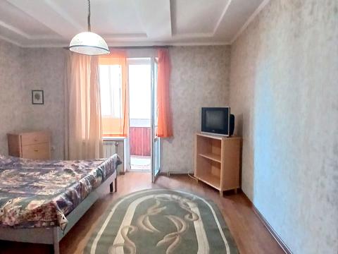 квартира за адресою Тролейбусна вул., 28