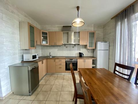 квартира за адресою Дніпровська набережна вул., 1-А