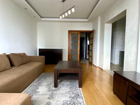 квартира за адресою Дніпровська набережна вул., 1-А