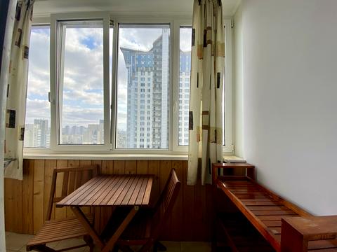 квартира за адресою Дніпровська набережна вул., 1-А