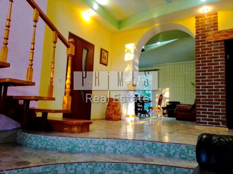 будинок за адресою Ярослава Мудрого вул.