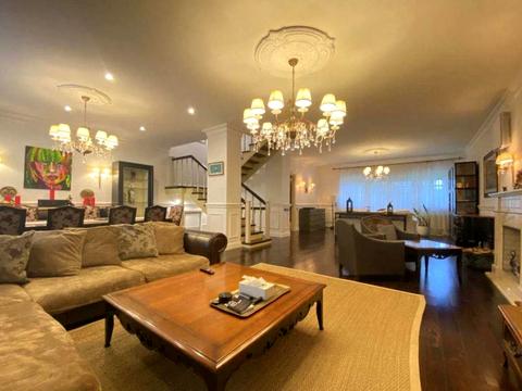 будинок за адресою Столичне шосе