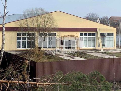 комерційна за адресою щаслива, 1