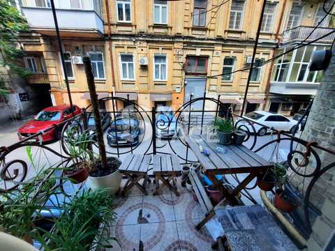 комерційна за адресою Саксаганського вул., 44-А