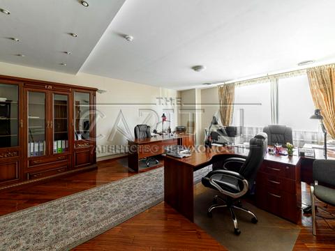 комерційна за адресою Тараса Шевченка бульв., 33