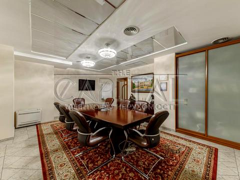 комерційна за адресою Тараса Шевченка бульв., 33