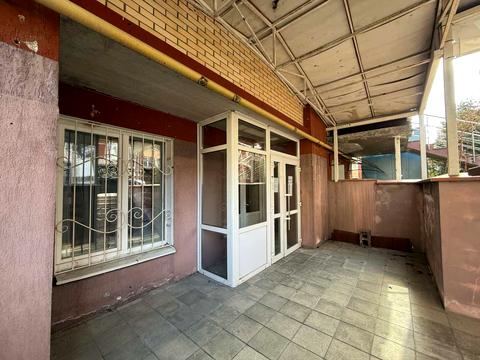 комерційна за адресою Університетська вул., 2/1 В