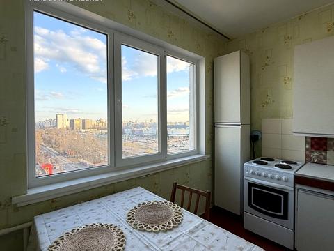 квартира за адресою Композитора Лятошинського вул., 18