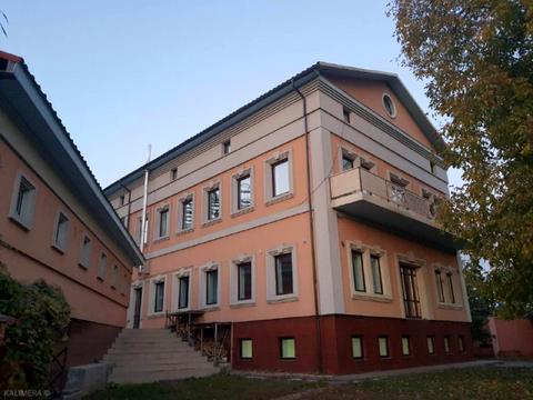 будинок за адресою Монтажників вул.