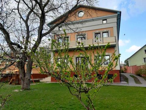 будинок за адресою Монтажників вул.