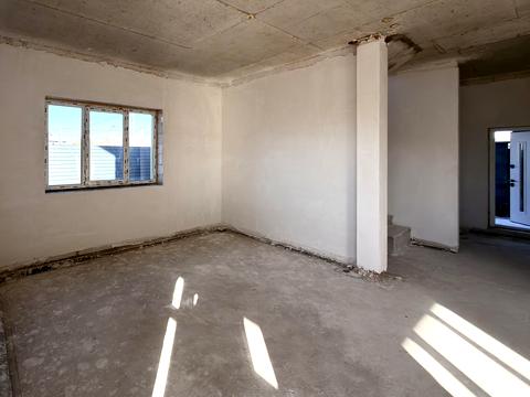 дом по адресу с. Дмитровка, Зоряна