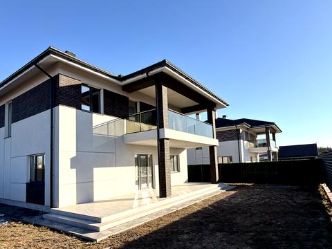 дом по адресу с. Дмитровка, Зоряна