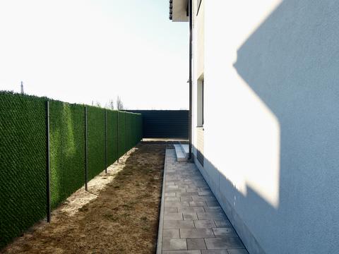 дом по адресу с. Дмитровка, Зоряна