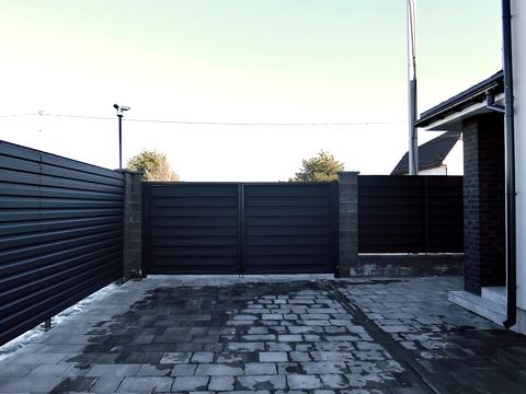 дом по адресу с. Дмитровка, Зоряна