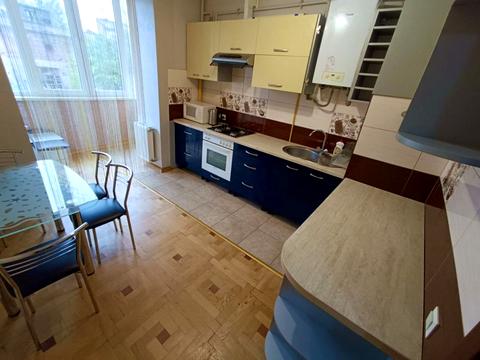 квартира за адресою Братів Міхновських вул. (Московська), 30