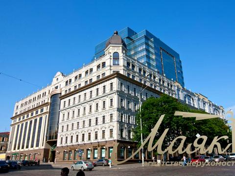 комерційна за адресою Богдана Хмельницького вул., 17/24а