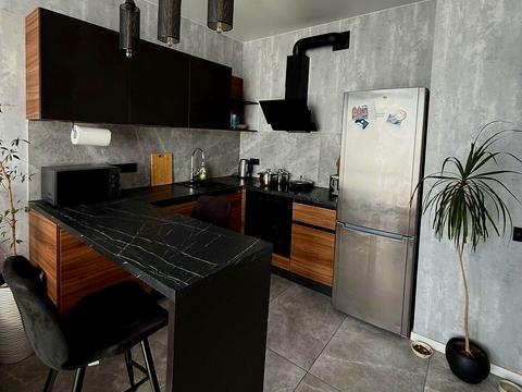 квартира за адресою Академіка Філатова вул., (Будинок 4)