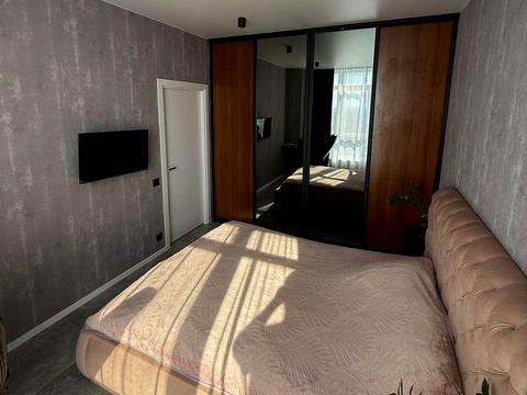 квартира за адресою Академіка Філатова вул., (Будинок 4)