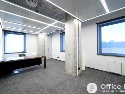 комерційна за адресою Володимирська вул., 12