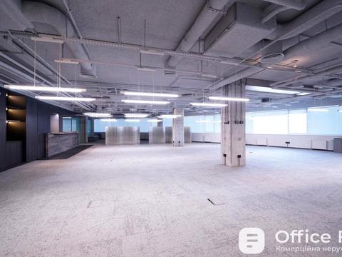 комерційна за адресою Володимирська вул., 12