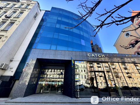 комерційна за адресою Володимирська вул., 12