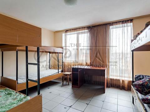 комерційна за адресою Робітнича вул., 2а