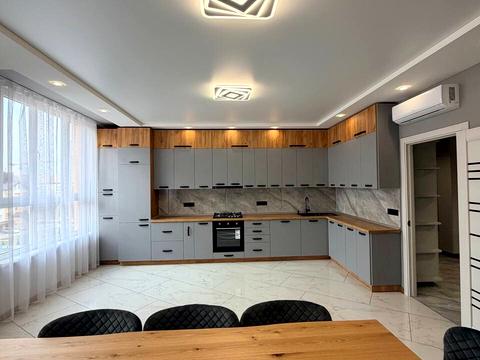 квартира за адресою Героїв Майдану вул., 2