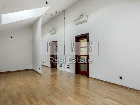 будинок за адресою Каштанова, 4