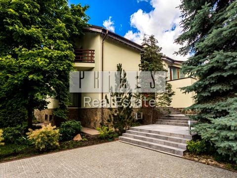 будинок за адресою Каштанова, 4