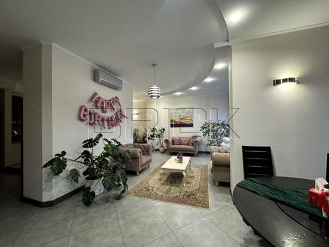 квартира за адресою Андрія Верхогляда вул. (Михайла Драгомирова), 14