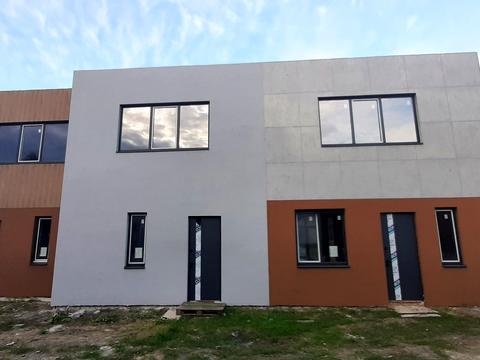 будинок за адресою Пріозерна