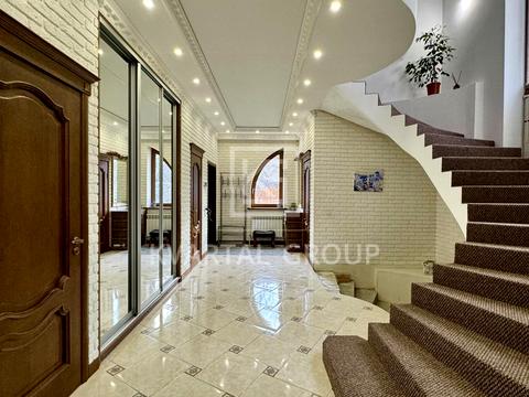 будинок за адресою Новаторів вул.