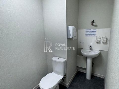 комерційна за адресою Драгоманова вул., 27