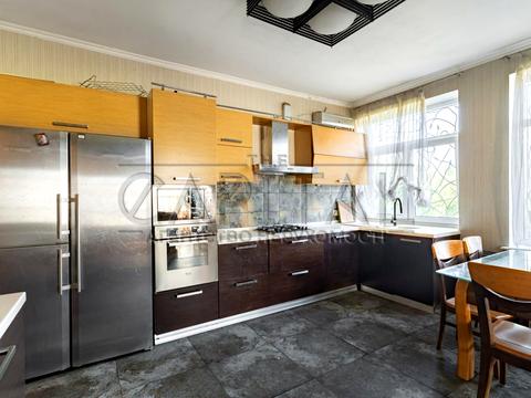 будинок за адресою Огіркова вул., 36