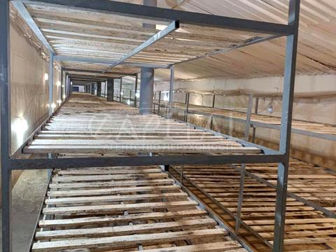 комерційна за адресою Миру, 8