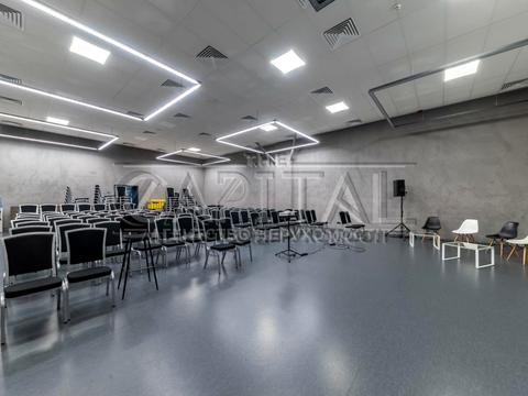 коммерческая по адресу Антоновича ул. (Горького), 50