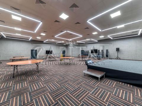 коммерческая по адресу Антоновича ул. (Горького), 50