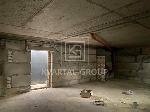 комерційна за адресою Сагайдачного вул., 20