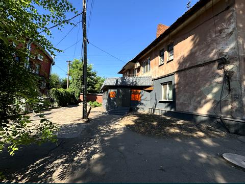 комерційна за адресою Святогеоргіївська вул. (Рязанова), 8