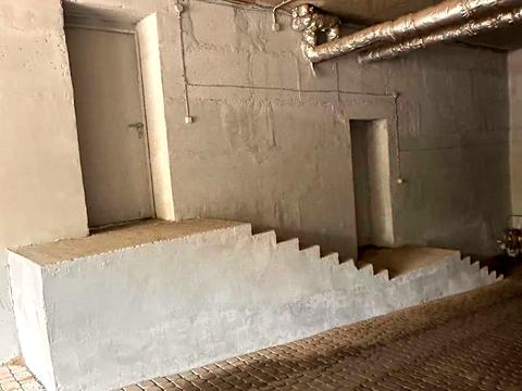 комерційна за адресою В'ячеслава Чорновола просп. (), 67б