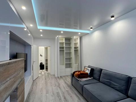 квартира за адресою Любомира Гузара просп. (Космонавта Комарова), 46-Б