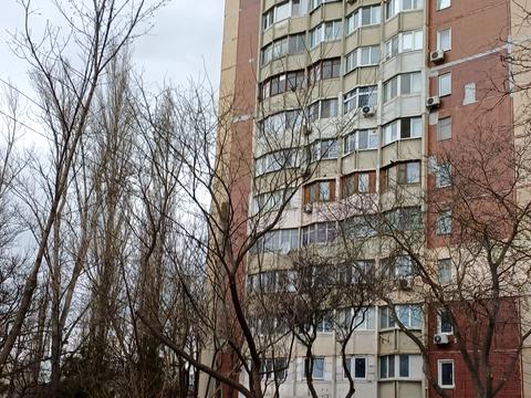 квартира за адресою Князя Володимира Великого просп., 100