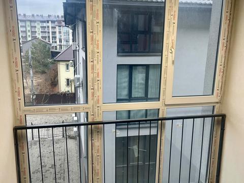 квартира за адресою Вишнева вул., (Будинок)