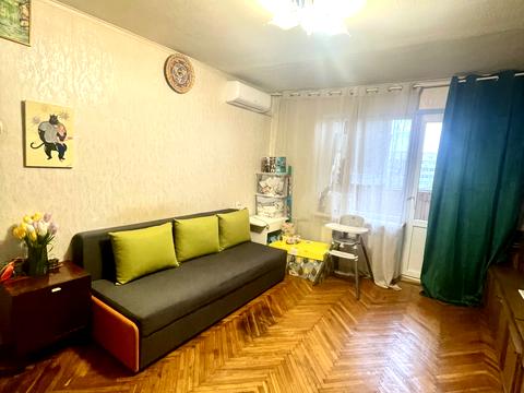 квартира за адресою Романа Ратушного вул. (Волгоградська), 18