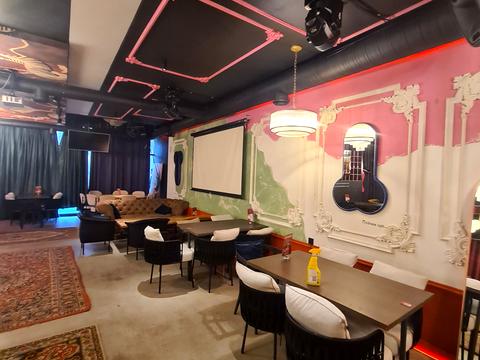 комерційна за адресою Сергія Скальда вул. (Комарова), 1