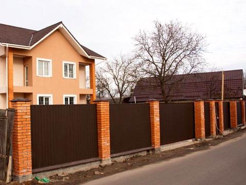 дом по адресу центральна