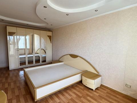 квартира за адресою Покровська вул. (Подбєльського), 33