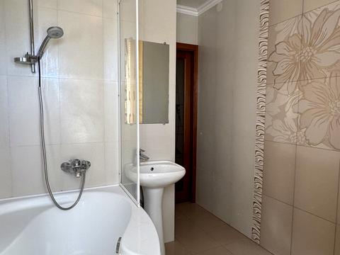 квартира за адресою Покровська вул. (Подбєльського), 33