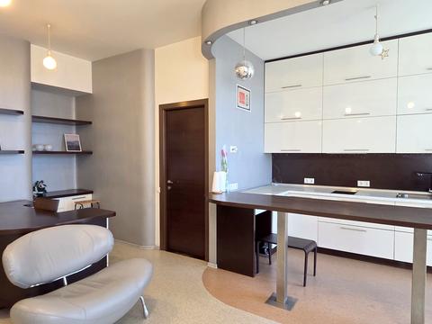 комерційна за адресою Січових Стрільців вул. (Артема), 79