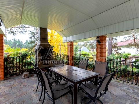 будинок за адресою Дружби вул., 1